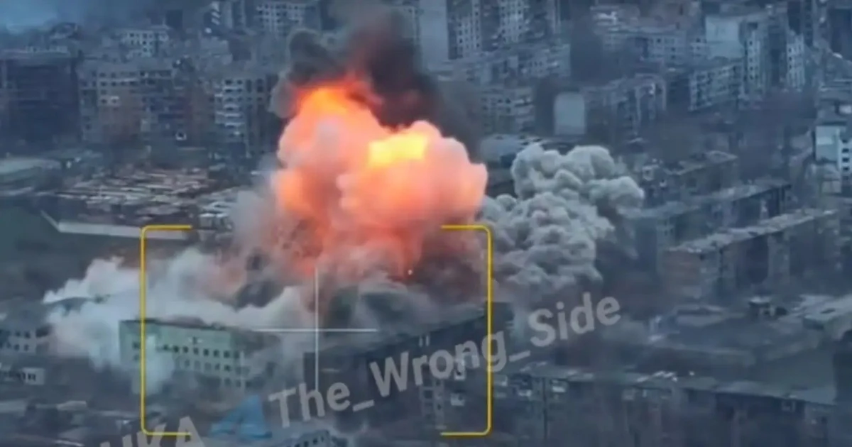 Quân Ukraine ở Pokrovsk quyết không đầu hàng, Nga sử dụng siêu bom tấn