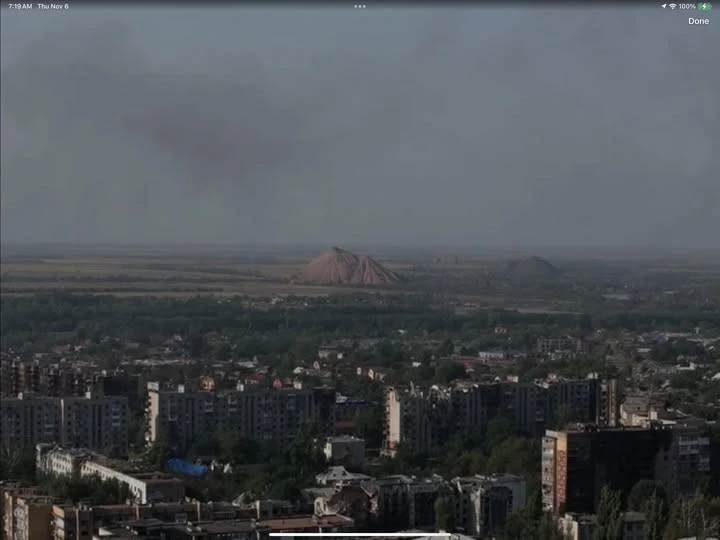 Vòng vây ở Pokrovsk bị siết chặt, tại sao quân Ukraine vẫn có thể chiến đấu?