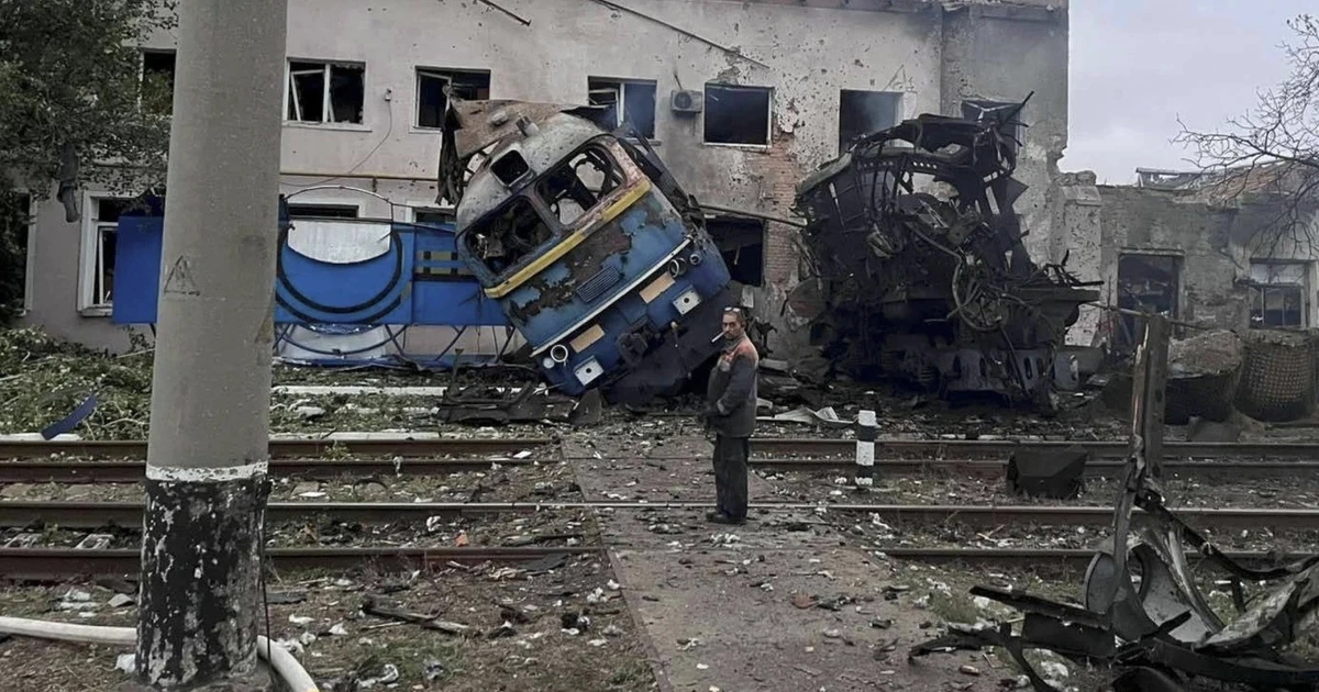 Nga cắt tuyến đường sắt chiến lược của Kiev, quân Ukraine bị đẩy vào thế khó