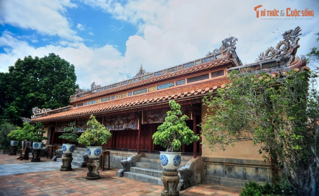 Khám phá lăng mộ vua Minh Mạng theo phong thủy chuẩn