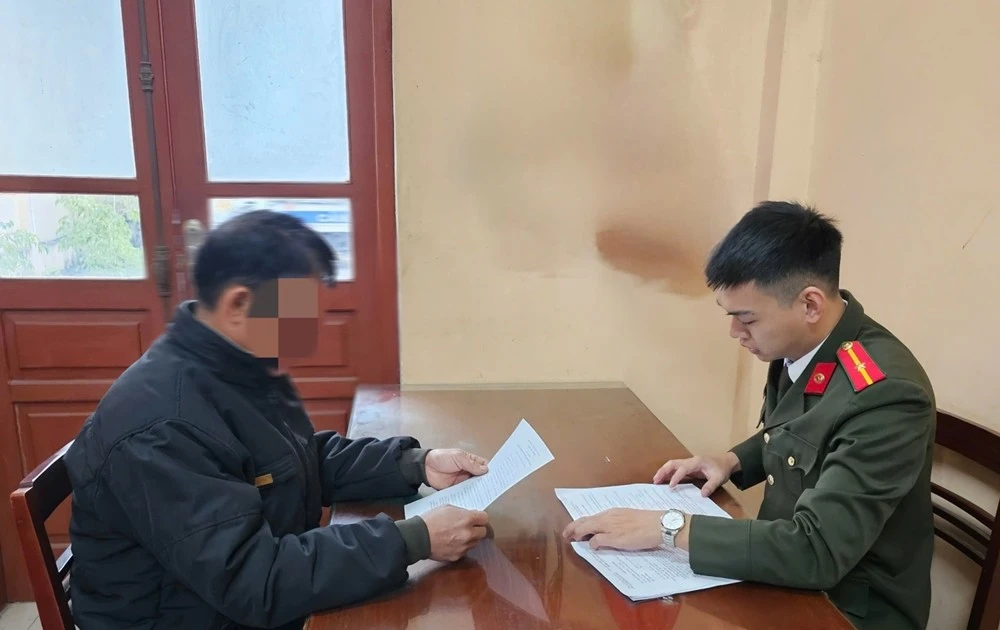 Xác minh người đàn ông chia sẻ nội dung của tổ chức phản động