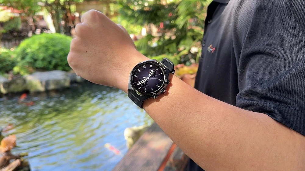 Smartwatch dưới 2 triệu có ChatGPT, pin cả tuần gây sốt