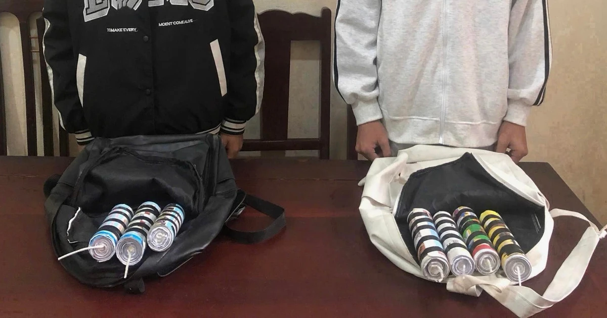 Phát hiện 7 quả pháo tự chế trong ba lô của học sinh ở Phú Thọ