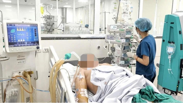 Tay chân miệng, sốt xuất huyết gia tăng ca nặng, Bộ Y tế cảnh báo nóng