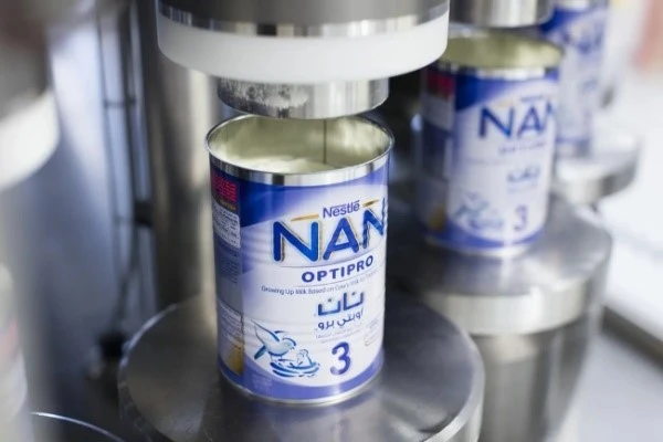 Hàng loạt siêu thị, sàn thương mại gỡ bỏ sữa NAN sau thông báo thu hồi
