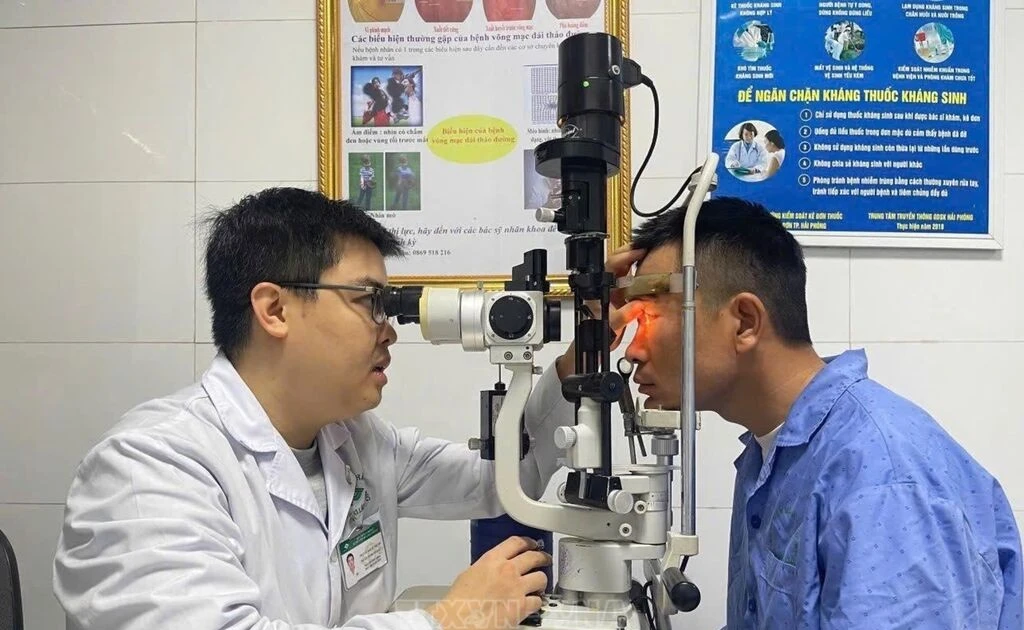 Phẫu thuật thành công bảo tồn nhãn cầu cho bệnh nhân bị đinh sắt bắn vào mắt