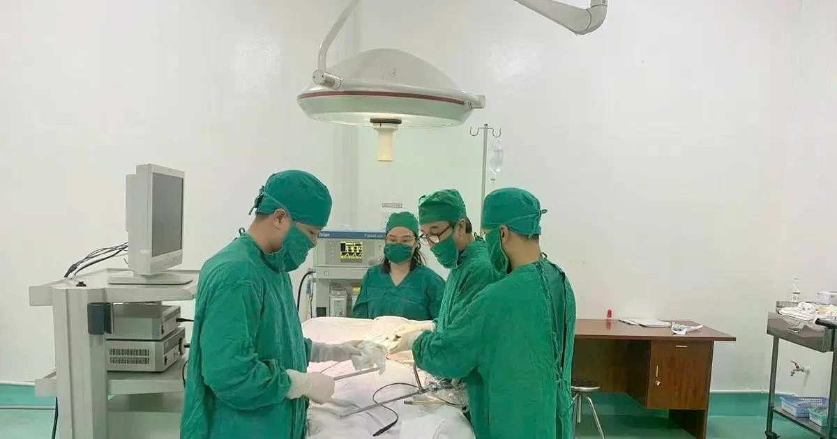 Chủ quan với đau bụng, người bệnh đối mặt với biến chứng nguy hiểm