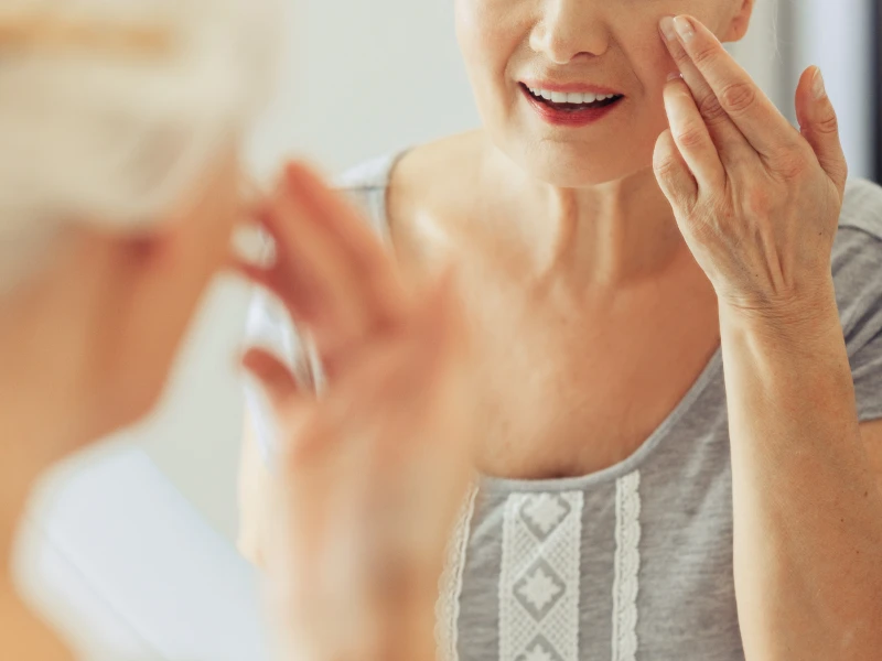 Bí quyết nâng cơ da mặt tại nhà để giảm nếp nhăn