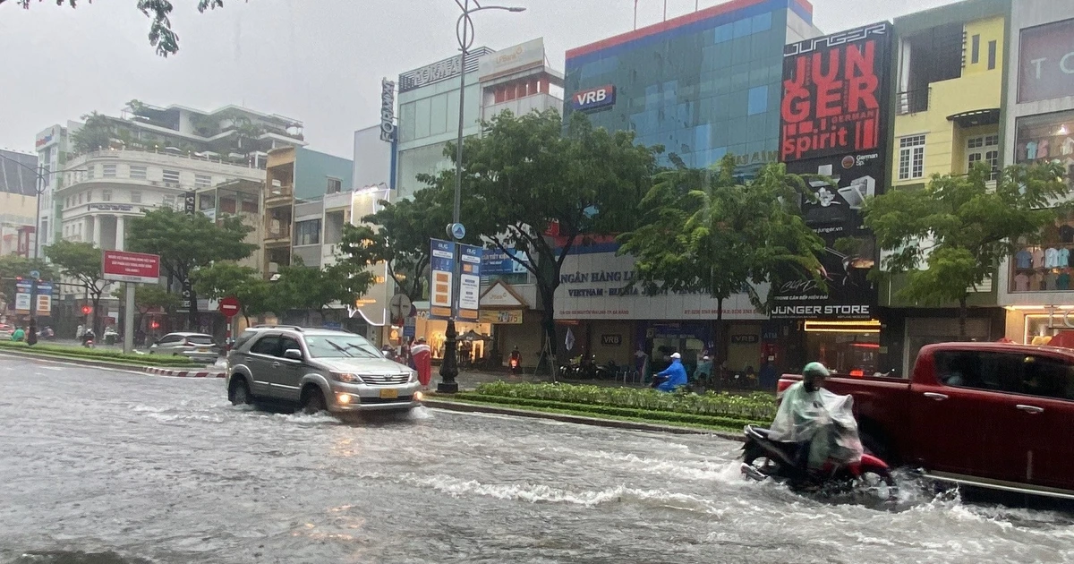 Miền Trung sắp mưa đặc biệt lớn, Bắc Bộ chuyển lạnh từ 21/10