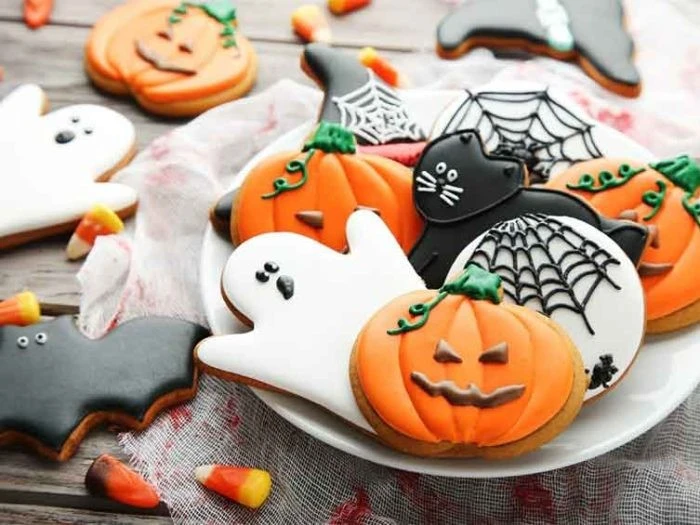 Công thức làm bánh quy Halloween độc đáo tại nhà