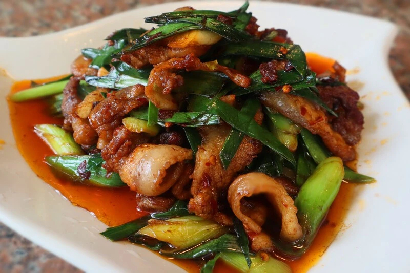 Công thức chuẩn cho món thịt heo sốt tỏi cay Tứ Xuyên ngon như nhà hàng
