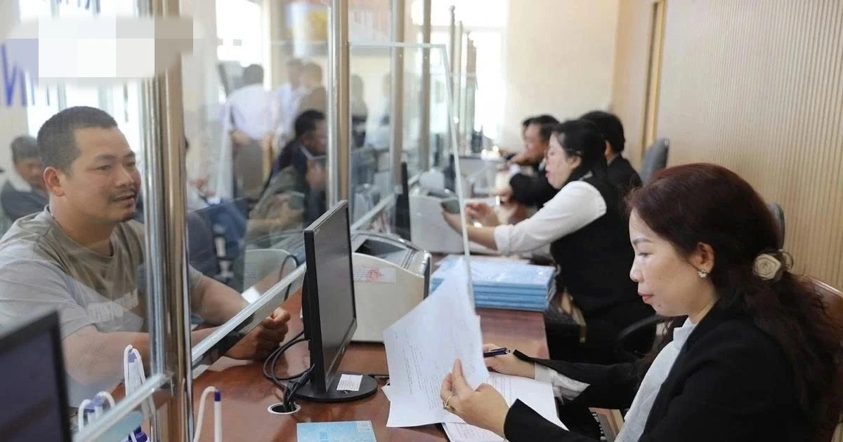 Bộ Chính trị yêu cầu tiếp tục tăng cường toàn diện cho cấp xã