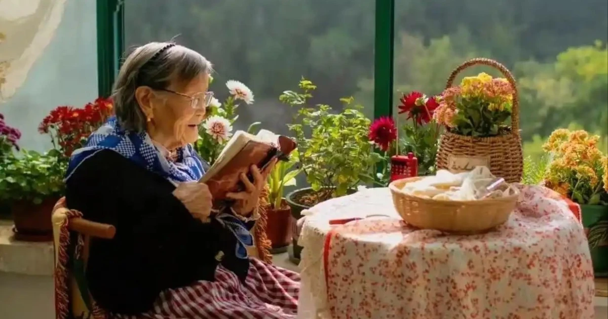 Ngôi nhà bình yên của bà ngoại 92 tuổi đẹp mê mẩn