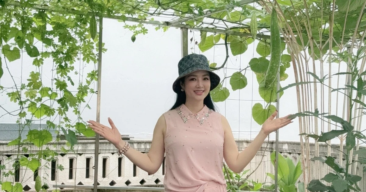 Biệt thự như cung điện giữa lòng thành phố của Hoa hậu Giáng My