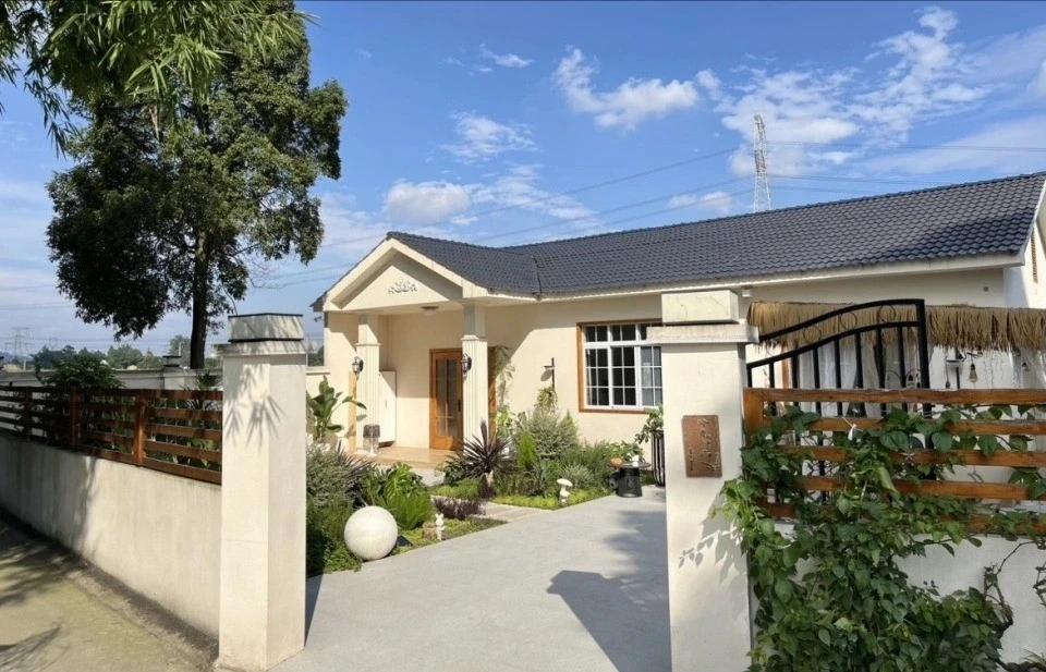 Con gái chi 1,47 tỷ đồng xây nhà dưỡng già cho ba mẹ tại quê nhà