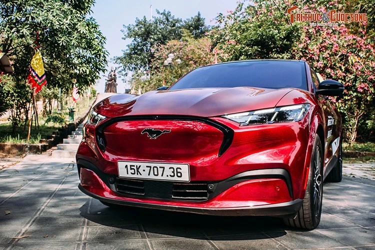 Ford Mustang Mach-E - SUV điện đậm chất Mỹ, không chỉ là “xe xanh”