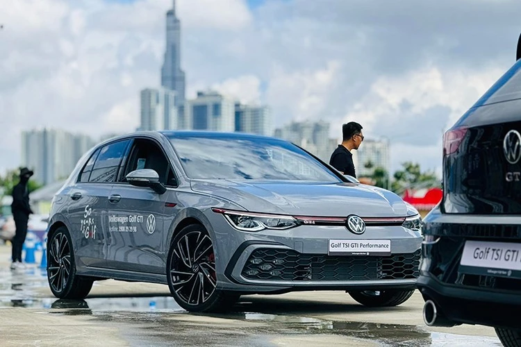 Tận thấy Volkswagen Golf 2025 vừa ra mắt Việt Nam, từ 798 triệu đồng