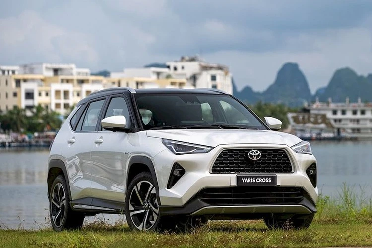 Toyota Việt Nam bán ra gần 8.000 xe trong tháng 11/2025