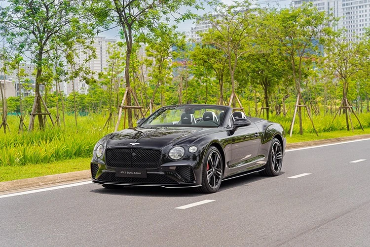 Bentley Continental GTC S V8 Vietnam Skyline Edition độc bản tại Việt Nam