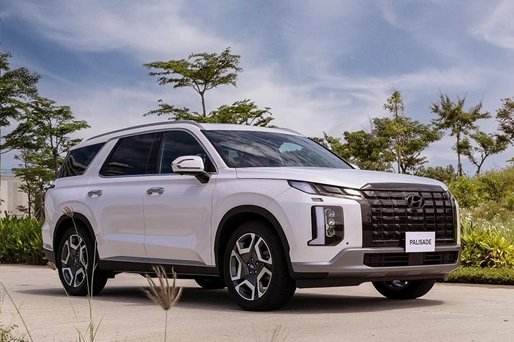 Hyundai Palisade đang giảm "sốc", đến 220 triệu đồng tại đại lý Việt
