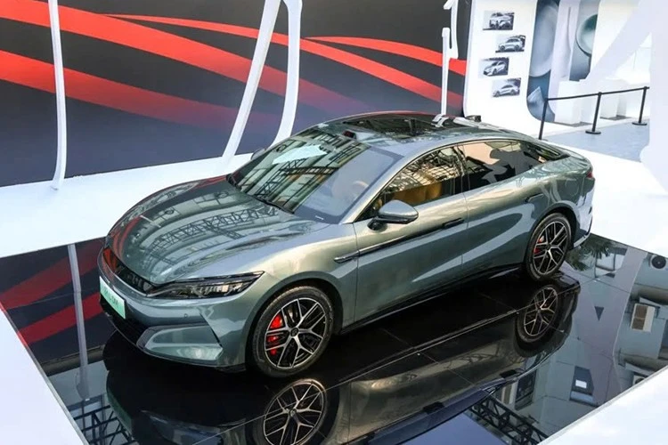 Ra mắt BYD Han L 2026 mới - tăng tốc như siêu xe, giá chỉ từ 725 triệu