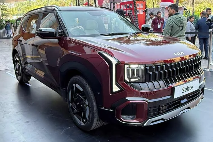 Kia Seltos 2026 từ 320 triệu đồng tại Ấn Độ, chờ về Việt Nam
