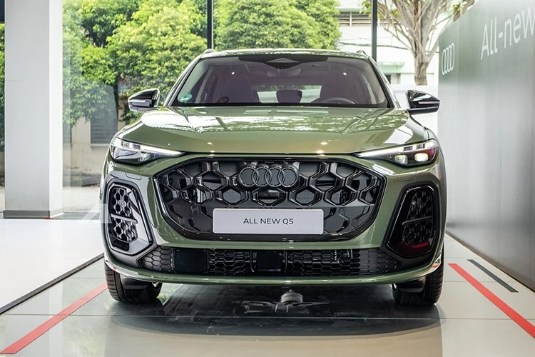 Audi Q5 2026 mới bất ngờ lộ diện tại Việt Nam, chờ bán ra vào năm sau