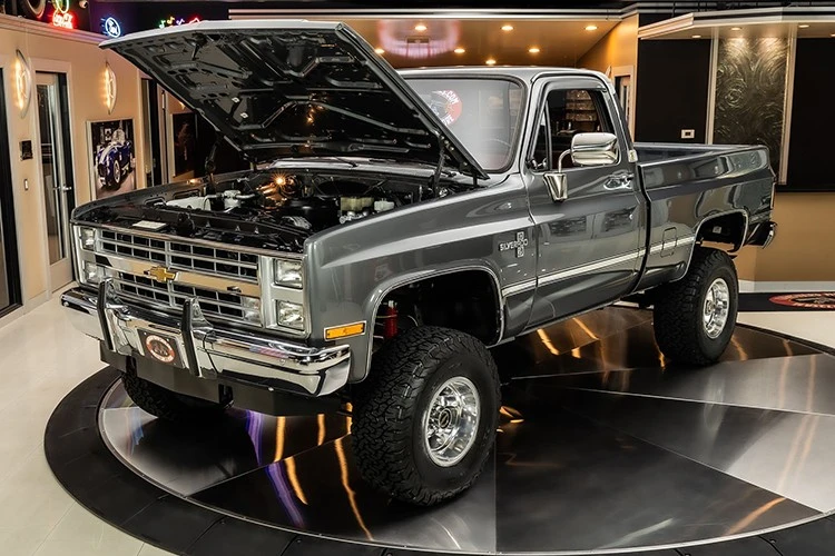 Chi tiết Chevrolet Silverado 1987 - chiếc xe bán tải nhiều người mơ ước