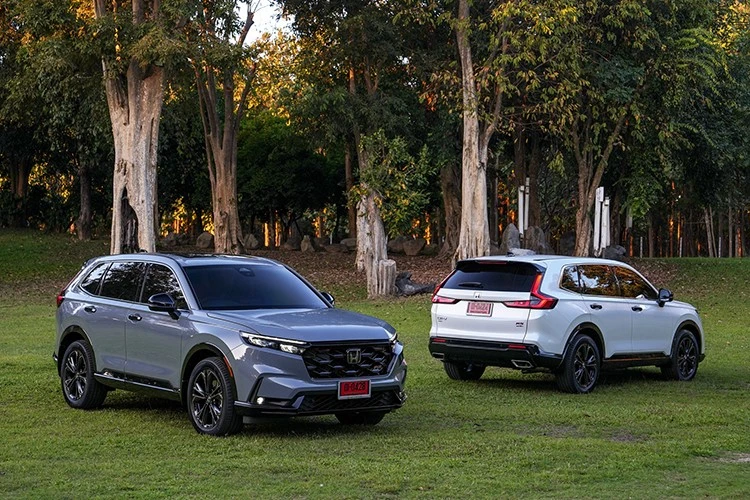 Cận cảnh Honda CR-V e:HEV 2026 từ 1,15 tỷ đồng, có về Việt Nam?