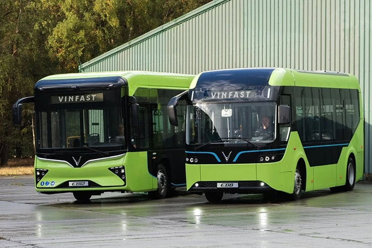 VinFast EB 12: Xe buýt điện châu Âu, chứa 90 người, chạy 400 km