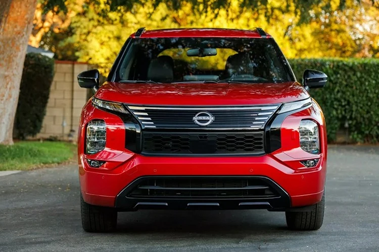 Nissan X-Trail Plug-in Hybrid 2026 lộ diện, "bản sao" của Outlander PHEV?