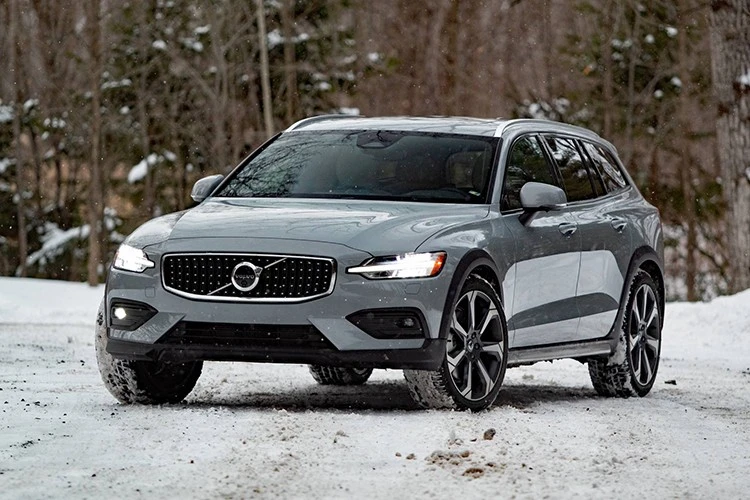 Volvo V60 Cross Country bán gần 3 tỷ tại Việt Nam bị khai tử ở Mỹ