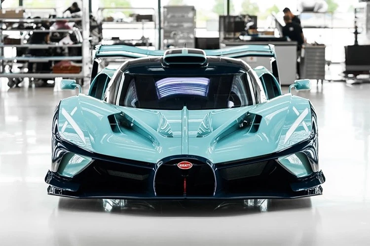 Bugatti Bolide cuối cùng được bàn giao, khép hành trình động cơ W16