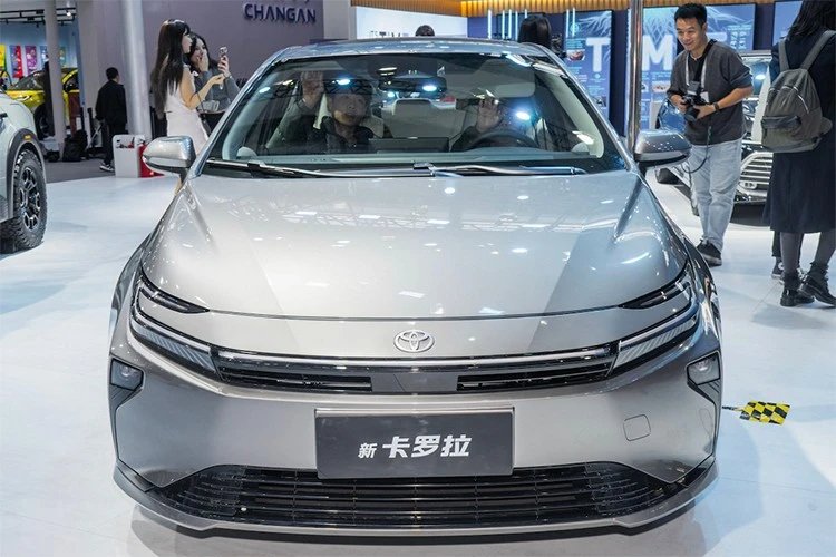 Toyota Corolla 2026 chính thức ra mắt, nâng cấp loạt công nghệ