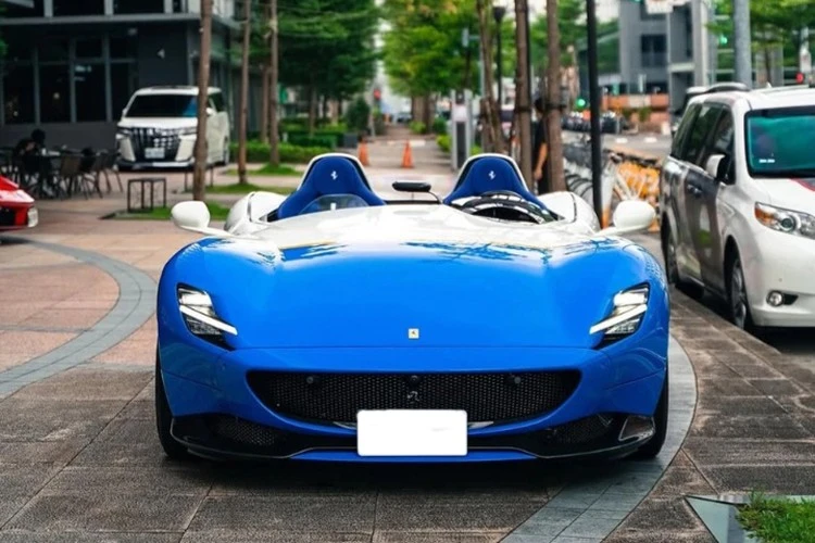 Ferrari Monza SP2 của trùm lừa đảo Trần Chí bị tịch thu