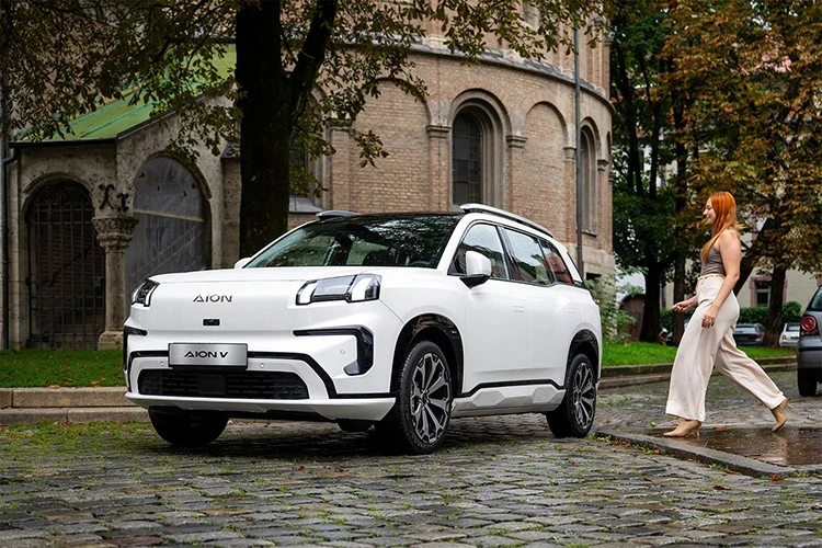 SUV điện GAC Aion i60 - "bản sao" của Toyota bZ3X chỉ 369 triệu đồng