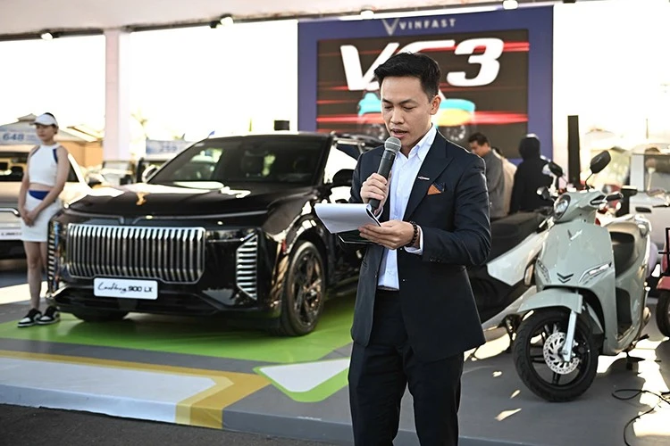 VinFast "chơi lớn" tại Vietnam Mobility Show 2025 ở Hà Nội