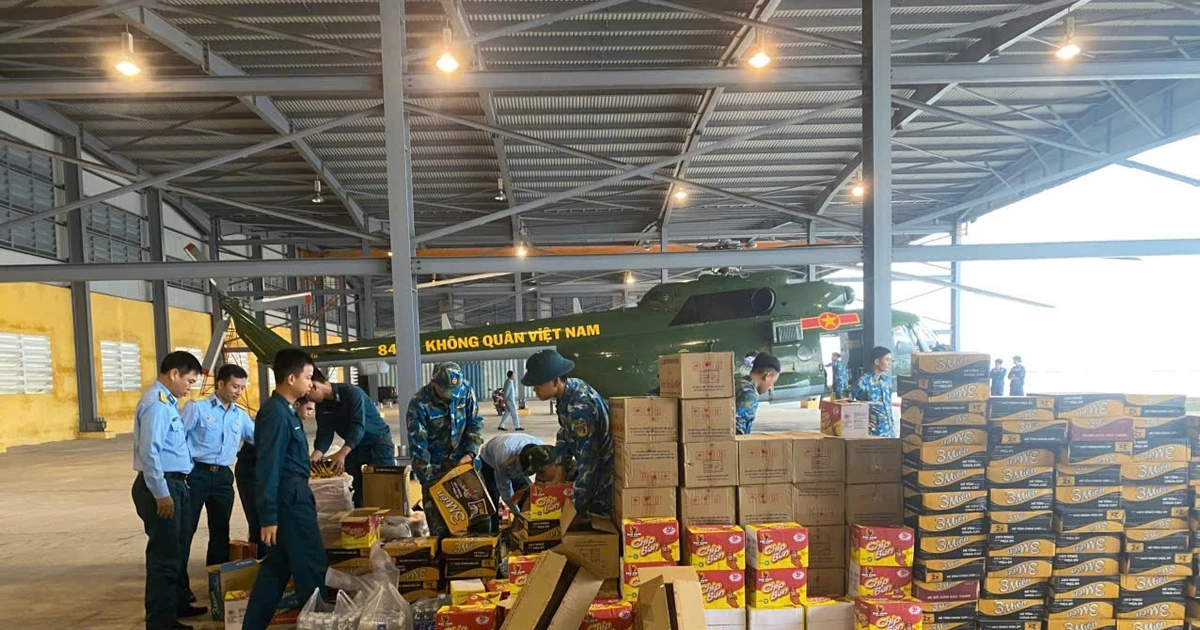 Không quân triển khai trực thăng cứu hộ cho vùng ngập tại Gia Lai, Đắk Lắk