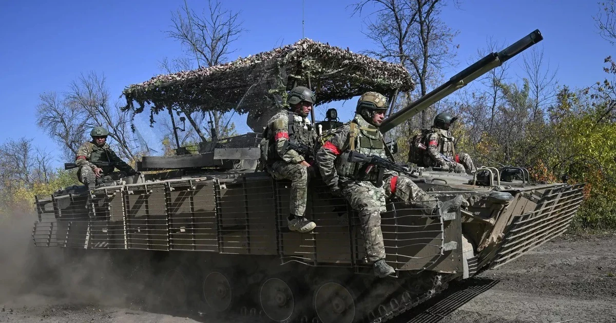 Hai cánh quân của Nga vượt sông ồ ạt tiến vào Dnipropetrovsk