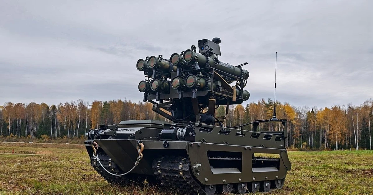 Nga hé lộ robot phun lửa không người lái trên chiến trường Ukraine