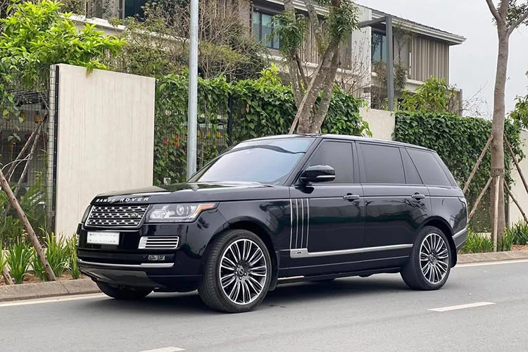 Range Rover dài ngoằng sang chảnh rao bán chỉ 2,5 tỷ đồng