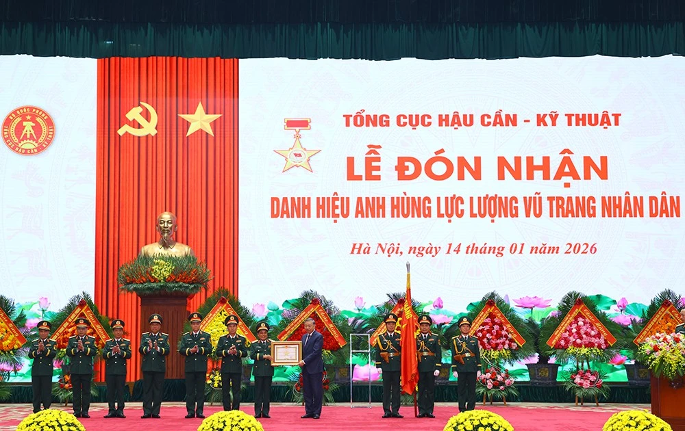 Tổng Bí thư trao danh hiệu Anh hùng LLVT ND tặng Tổng cục Hậu cần - Kỹ thuật