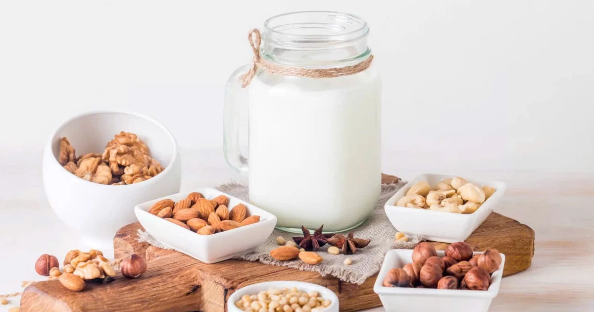 Lưu ý khi uống sữa hạt giúp da đẹp, dáng thon