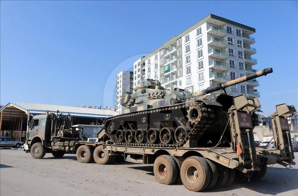 Thổ Nhĩ Kỳ triển khai hàng loạt khí tài quân sự hỗ trợ Syria