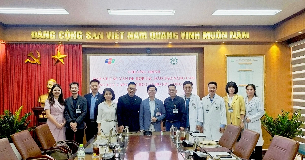 Bệnh viện Bạch Mai đào tạo nâng cao năng lực cấp cứu cho cán bộ y tế Long Châu