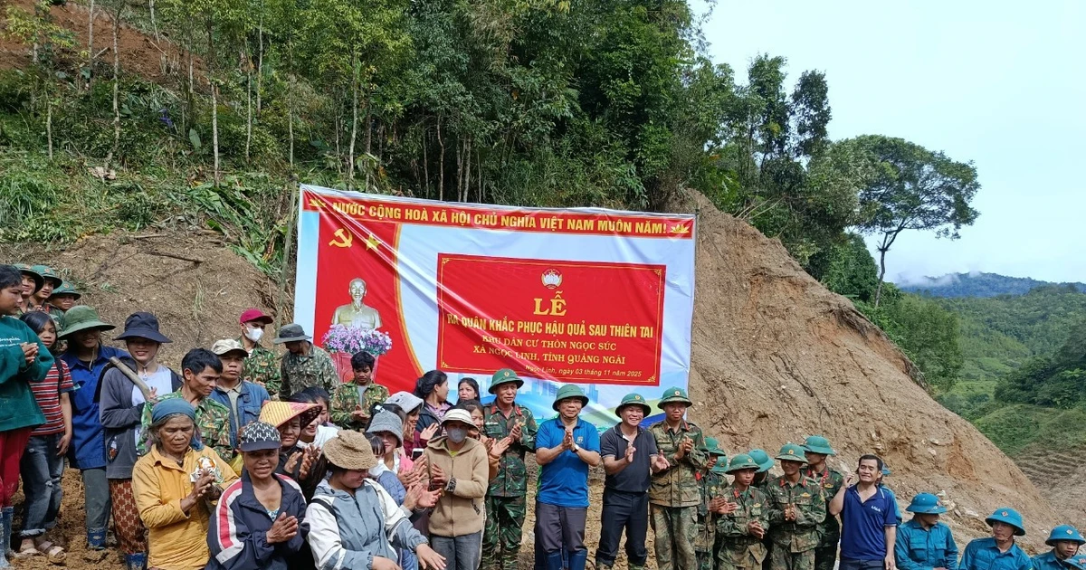 Hơn 2.000 người dân xã Ngọc Linh chung tay khắc phục sạt lở