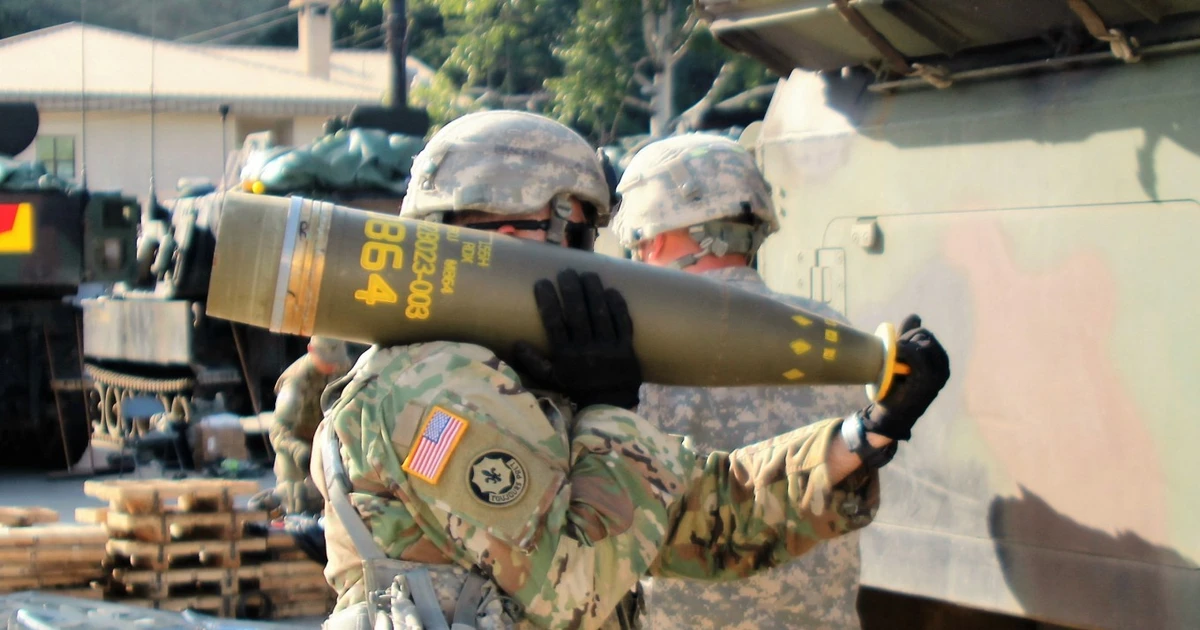 Mỹ vung tiền sản xuất hàng vạn quả đạn chùm