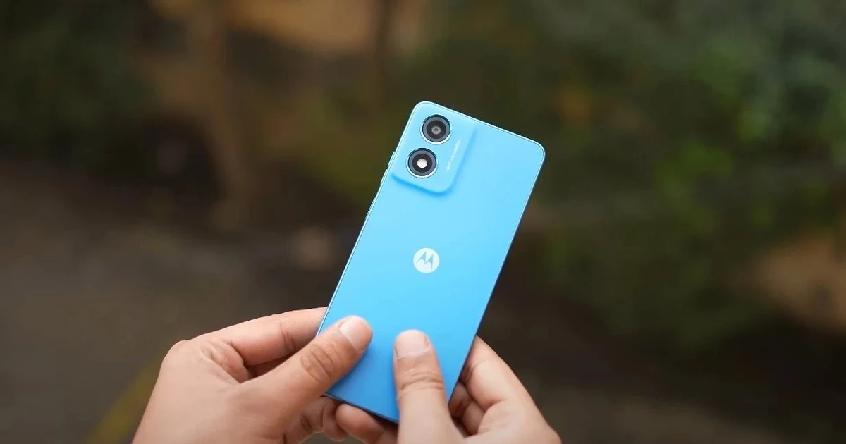 Smartphone siêu pin, vua giá rẻ của Motorola lên kệ