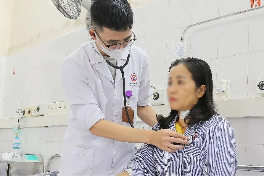 Chạy đua xử trí cấp cứu cho ca Bock nhĩ thất độ 3 nguy hiểm