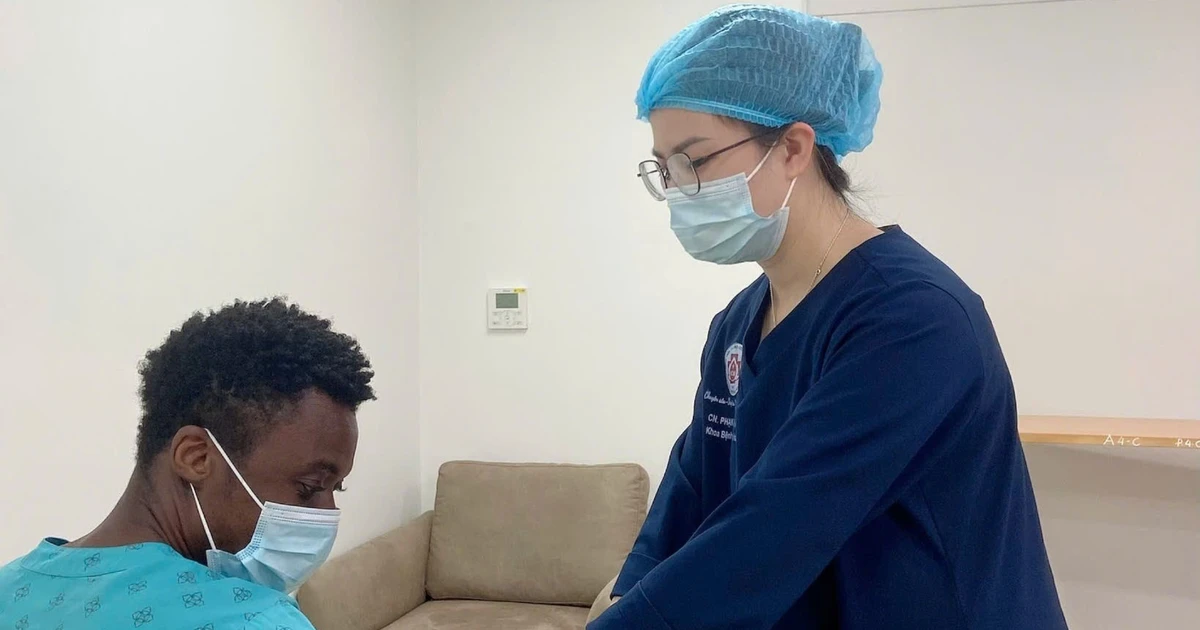 Người đàn ông tổn thương gan thận nặng do mắc sốt rét từ Nigieria